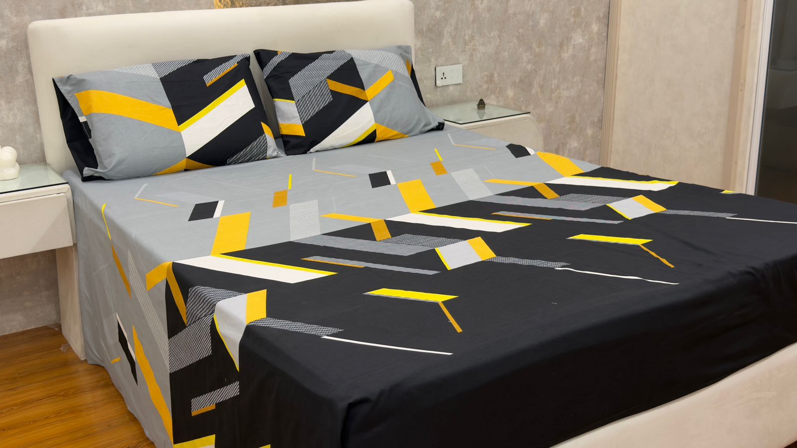 Tom Smith Bedsheet Set